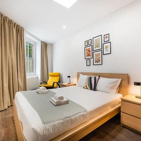 Guestready - Serene Hideout In Downtown Porto Exterior photo