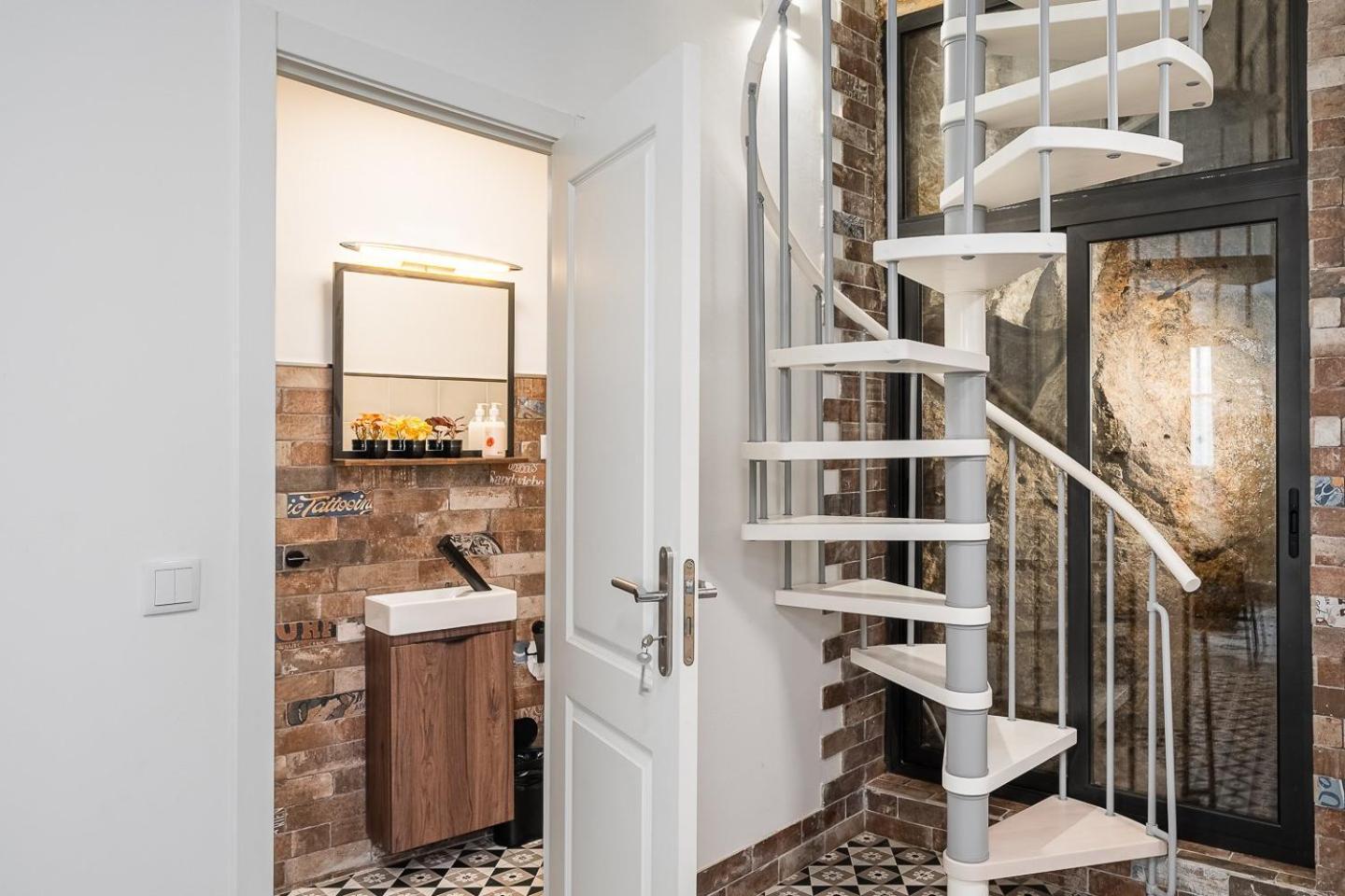 Guestready - Serene Hideout In Downtown